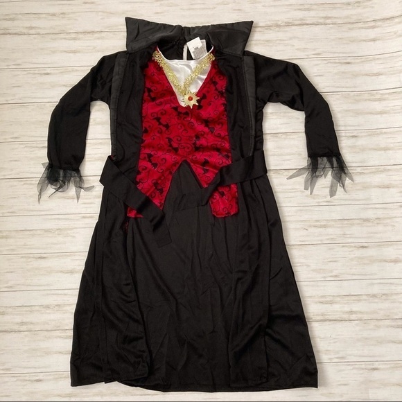 Vampire Costume | Size 8-10 - Picture 1 of 3